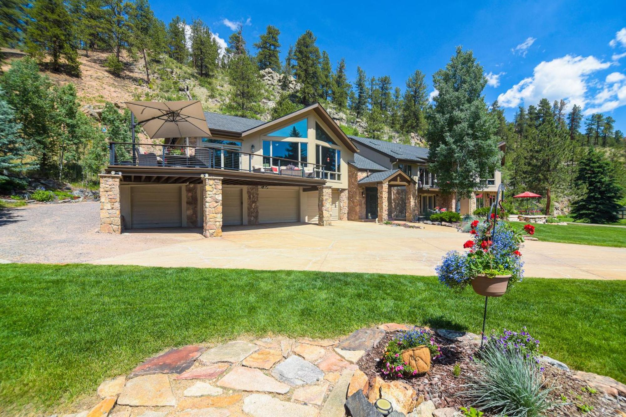 Stunning Evergreen Mountain Home On Private Stream Exterior photo